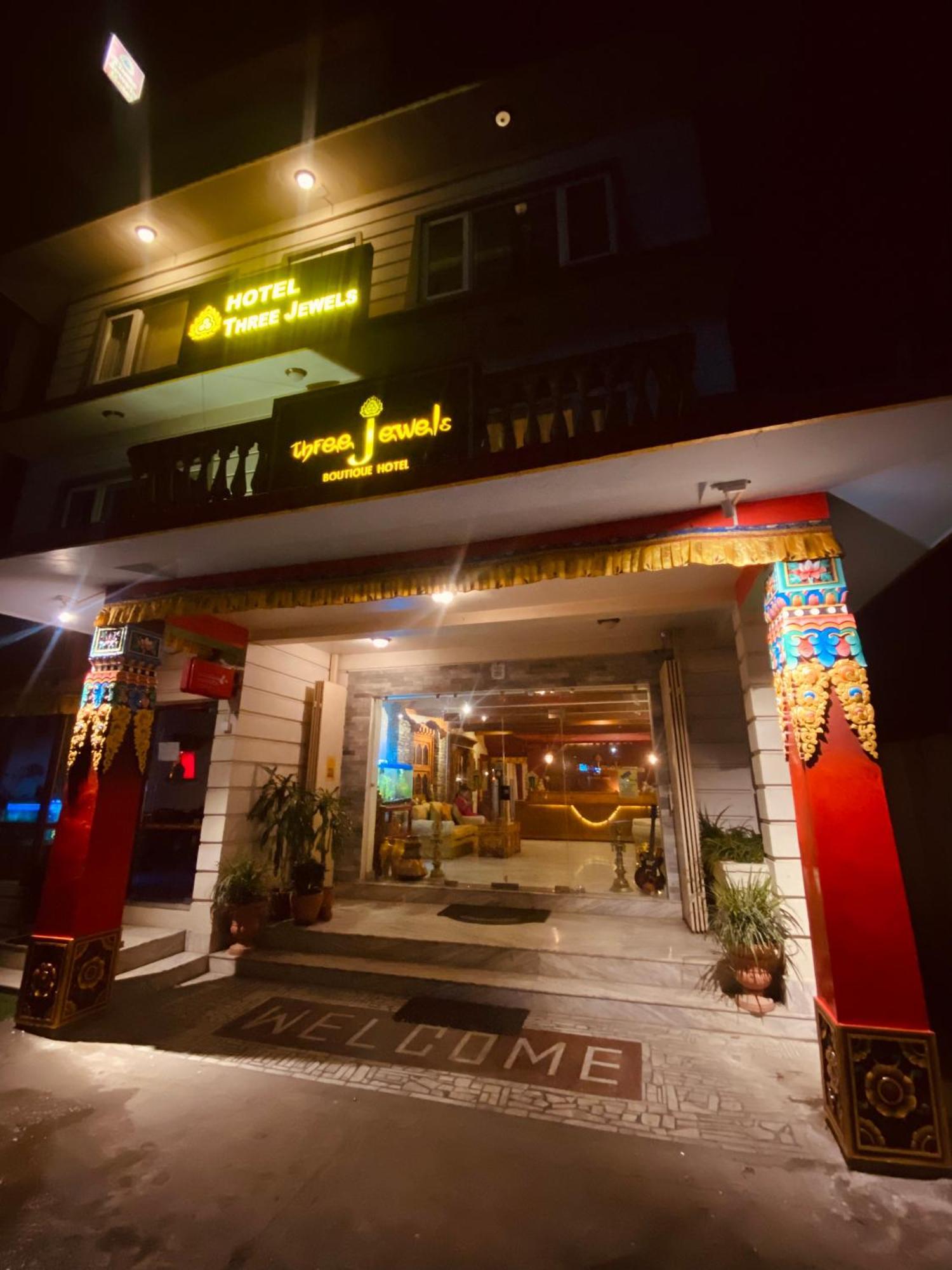 Three Jewels Boutique Hotel 포카라 외부 사진