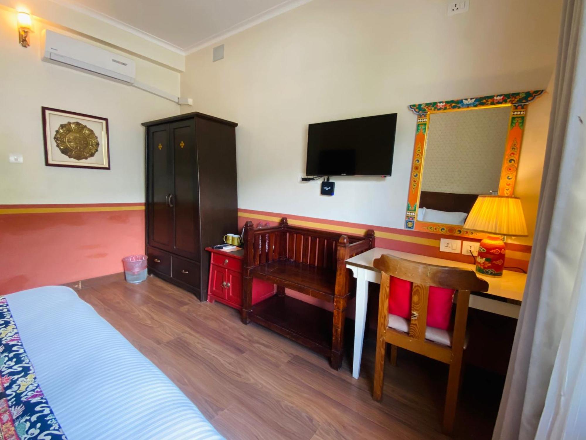 Three Jewels Boutique Hotel 포카라 외부 사진