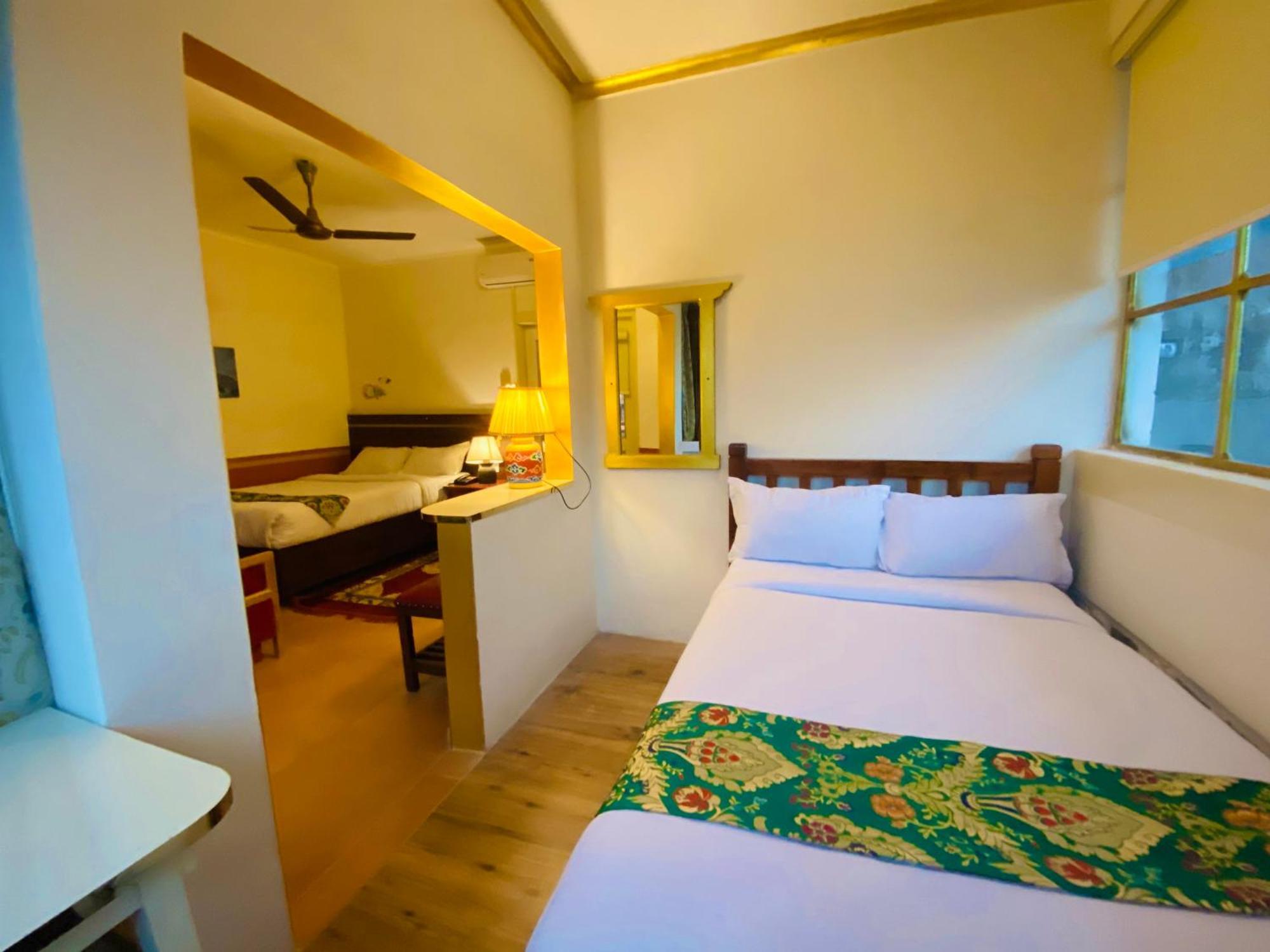 Three Jewels Boutique Hotel 포카라 외부 사진